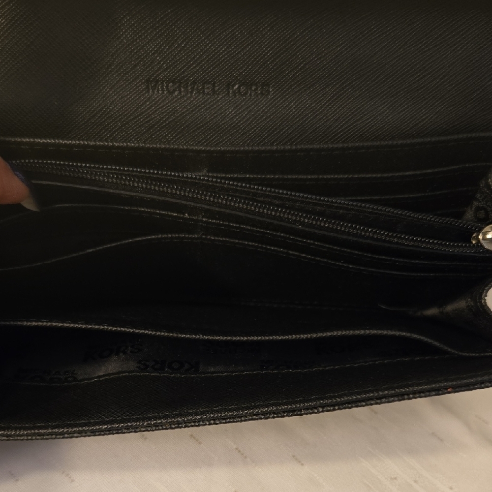 Michael Kors Black Textured Wallet - Picture 6 of 11